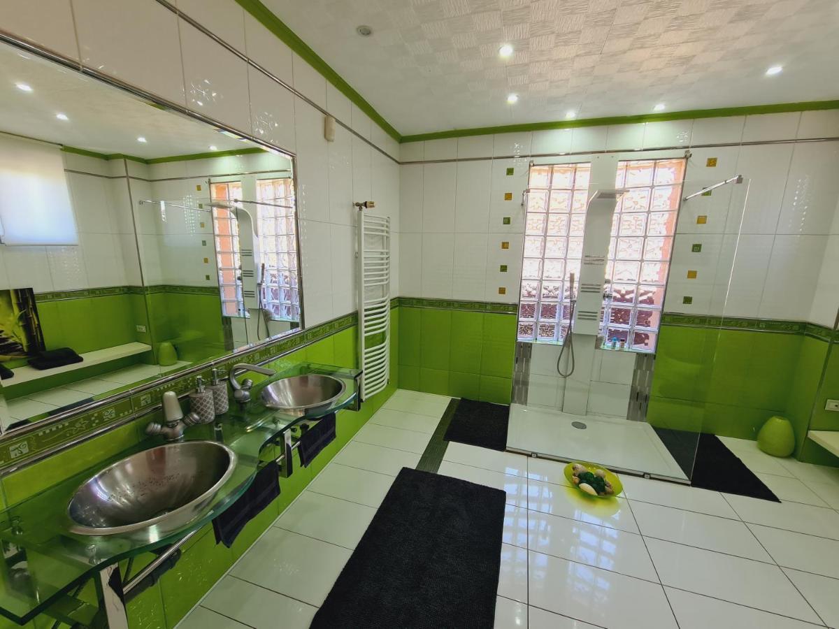 Airport Luxury Apartman 42 Vecsés Exterior foto